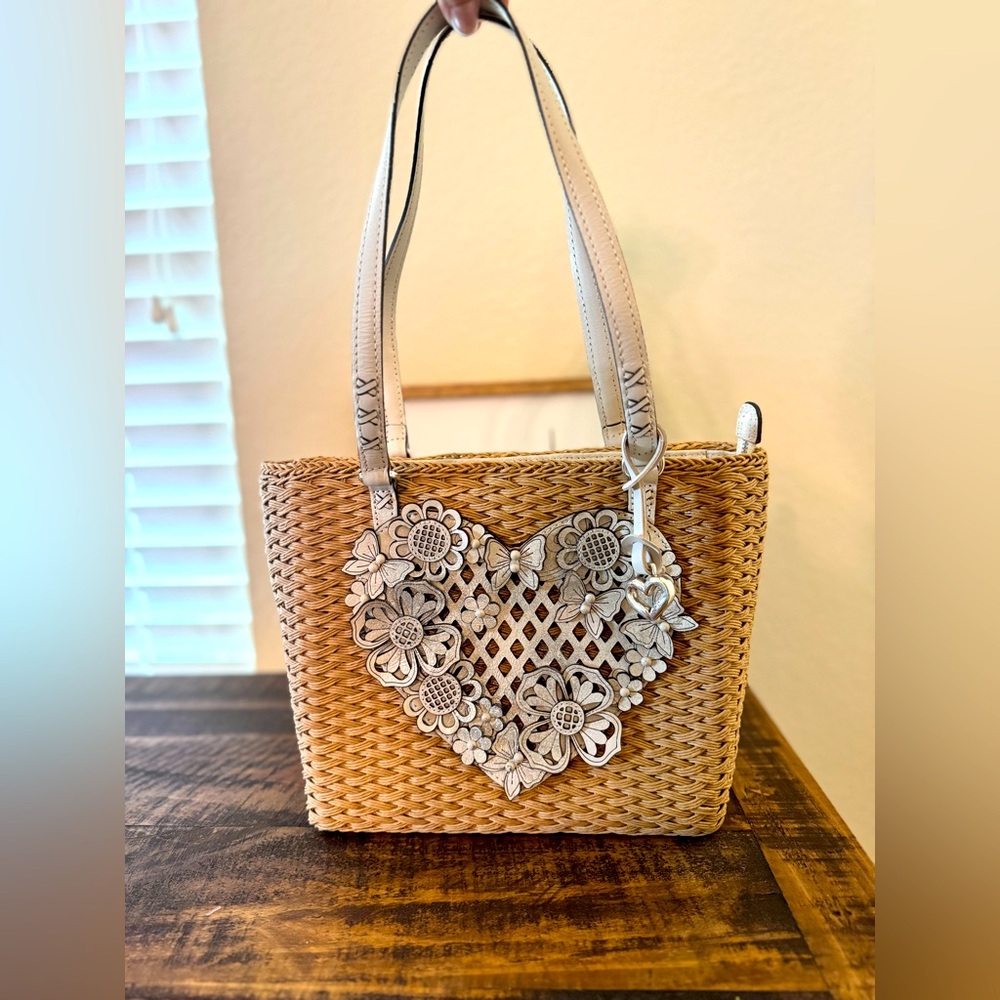 BRIGHTON TIVOLI TRELLIS WYLD HEART 3D LEATHER APPLIQUE FLORAL HANDBAG